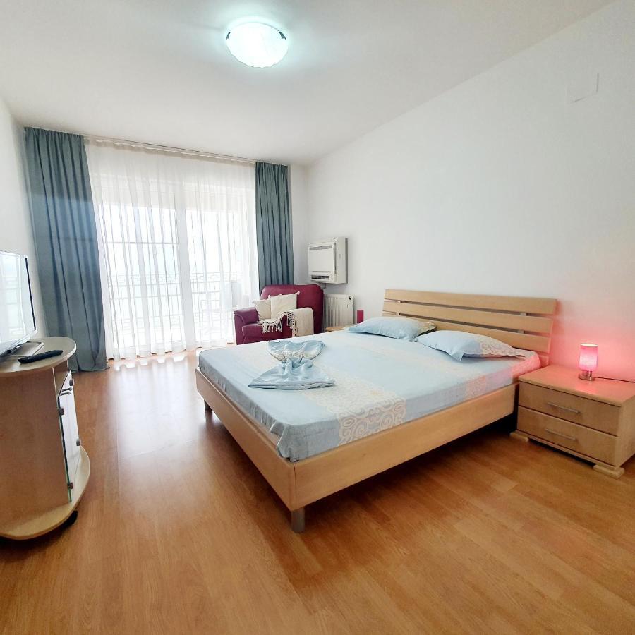 Summer Lake Apartment Mamaia Exterior foto